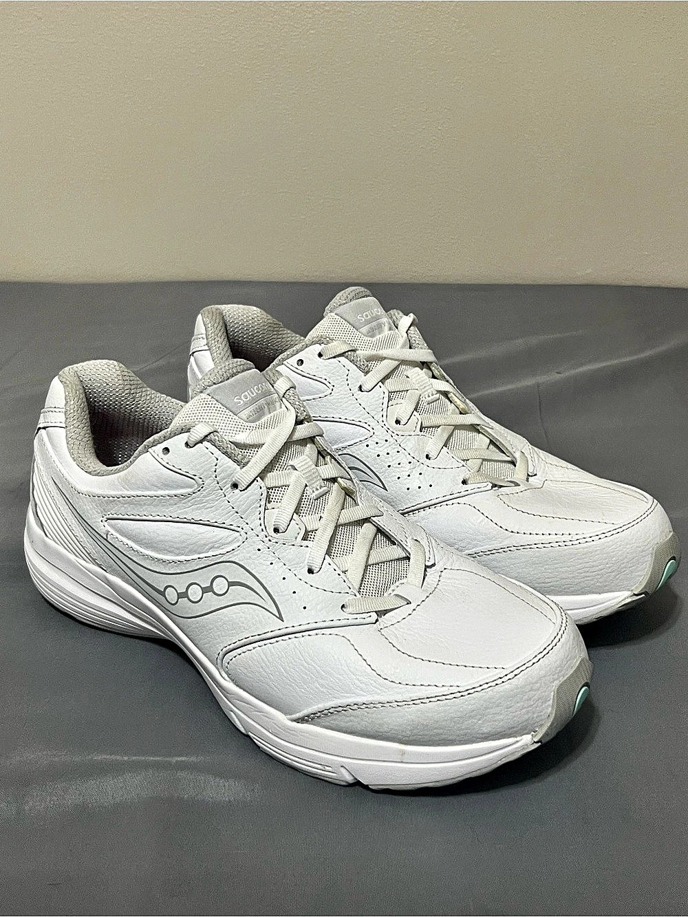 Saucony Integrity Walker 3 White Leather Walking Shoes Sneakers 11 XW